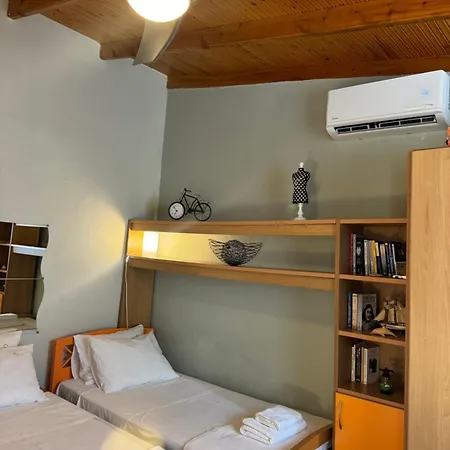 Eirinis House Tatil Evi
