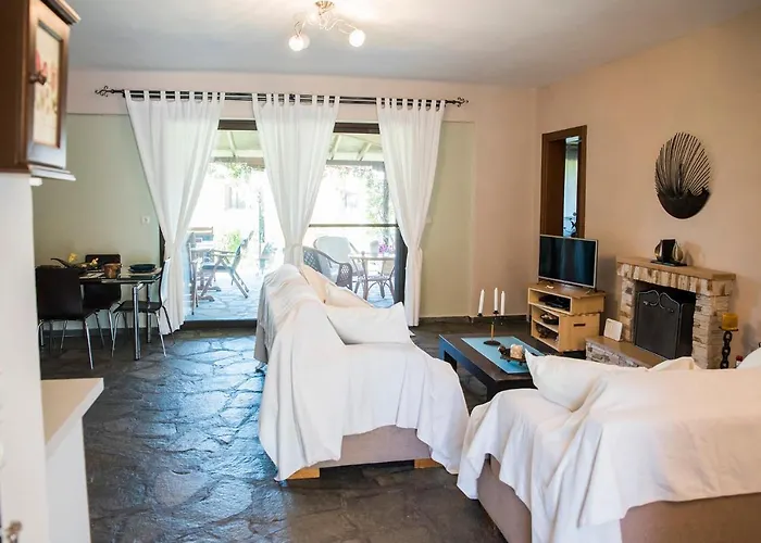 Eirinis House Posidi