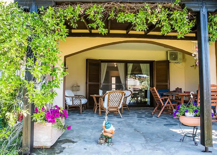 Tatil Evi Eirinis House Possidi