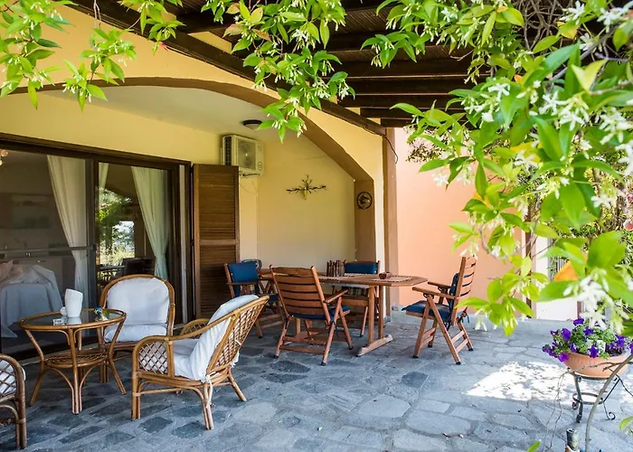 Eirinis House * Posidi