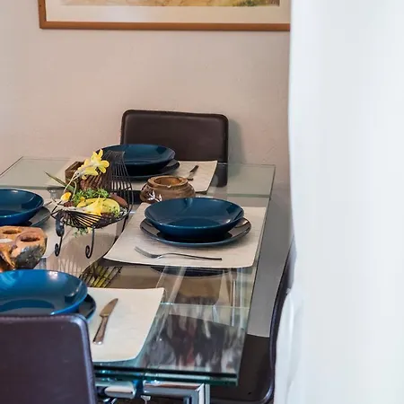 בית נופש Eirinis House פוסידי